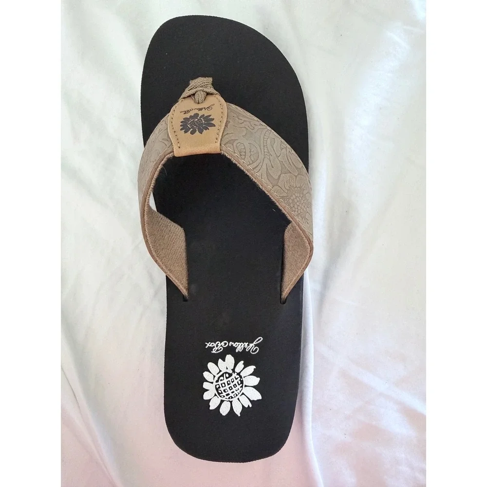 Yellow Box Kynlee Womens Sz 6.5 M Taupe Black Tooled Thong Platform Sandals - Picture 5 of 11